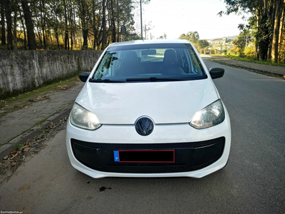 VW Up! 1.0 Take - 5 Portas - A/C - Nacional - Impecável - GARANTIA