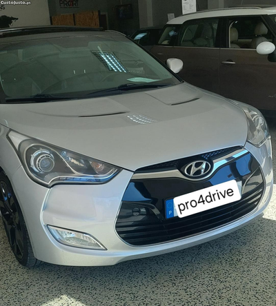 Hyundai Veloster 1.6 blue