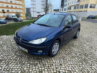 Peugeot 206 Ano 99