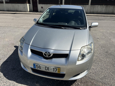 Toyota Auris 1.4D-4D Automático , Sol