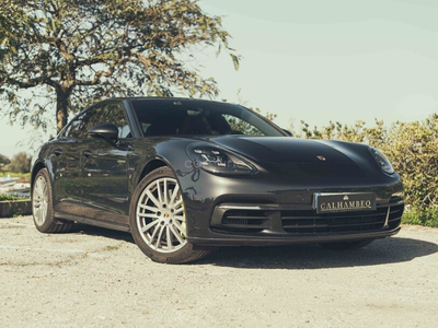 Porsche Panamera 4 E-Hybrid