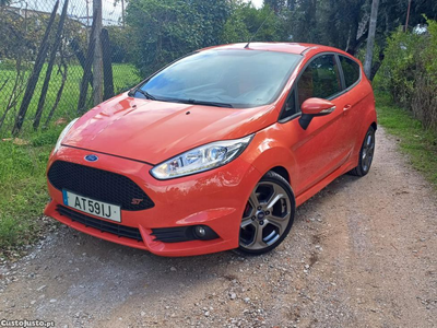 Ford Fiesta ST 1.6