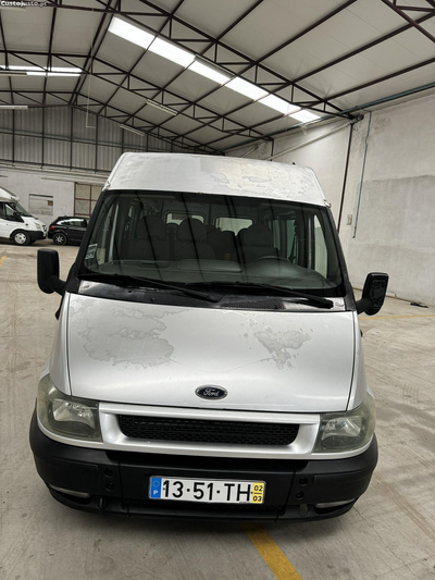 Ford Transit 9 Lugares