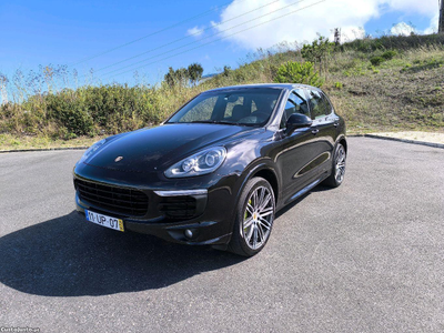 Porsche Cayenne S E -Hybrid 416cv