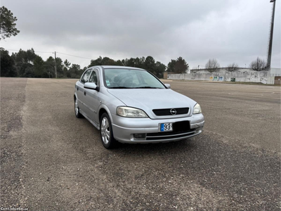 Opel Astra 1.4 CDX