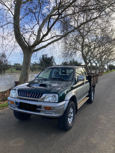 Mitsubishi L200 4x4 Strakar