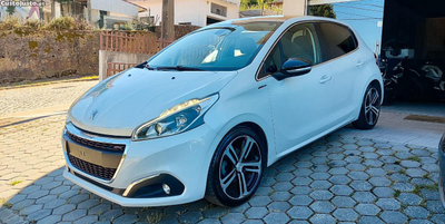 Peugeot 208 1.2 THP GT Line