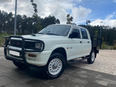 Mitsubishi L200 2.5TurboDiesel 100cv 5Lugares