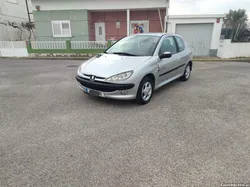 Peugeot 206 1.4 versão Quiksilver