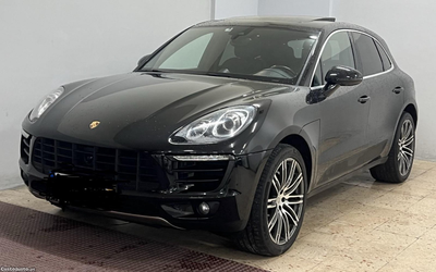 Porsche Macan S