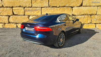 Jaguar XE 2.0 D Prestige