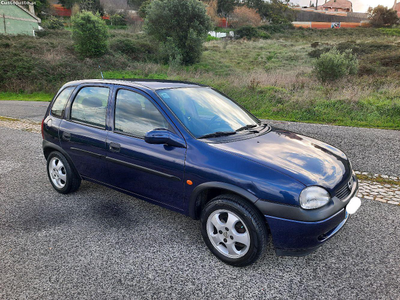 Opel Corsa 1.0 12v Centenário Estimado