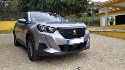 Peugeot 2008 1.5 BlueHDi Allure - Nacional