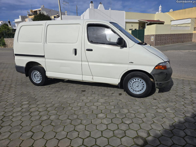 Toyota HiAce 2.5Diesel Impecável(Distribuicão Nova)Oportunidade