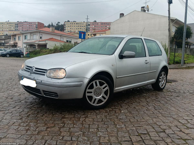 VW Golf IV 1.4 Desportivo