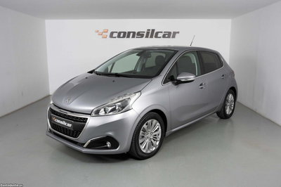 Peugeot 208 1.2 PureTech Allure