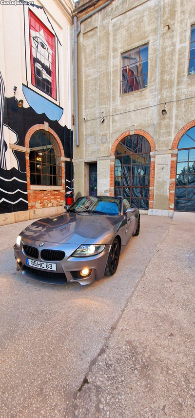 BMW Z4 2 5i