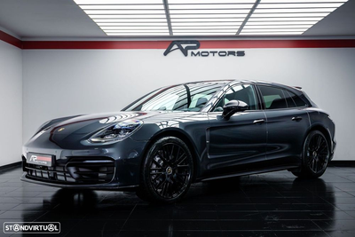 Porsche Panamera Sport Turismo 4 E-Hybrid Platinum Edition