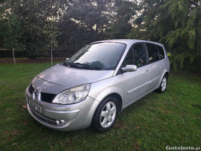 Renault Grand Scénic 1.5 dci 105 cv