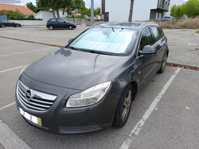 Opel Insignia SW 2.0 CDTI - Ano 2011