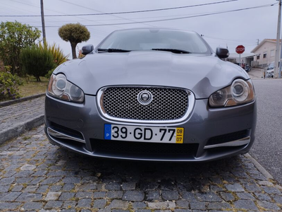 Jaguar XF 2.7 D V6 Premium Luxury