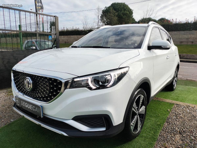 MG ZS 44.5 kWh Luxury