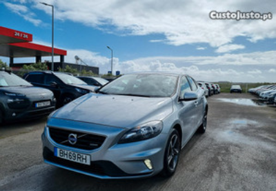 Volvo V40 2.0 D4 R-Design