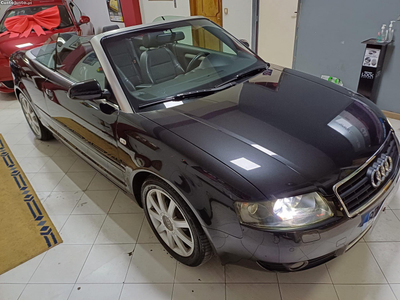 Audi A4 Cabrio  127 000 Kms     ( Viatura Nacional  )