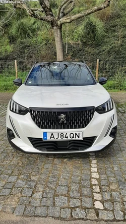 Peugeot 2008 1.2 GT 130cv EAT8