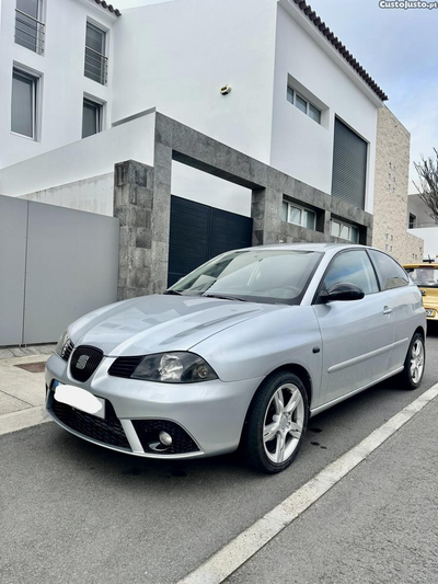 Seat Ibiza 5 lugares inspecção até 2026