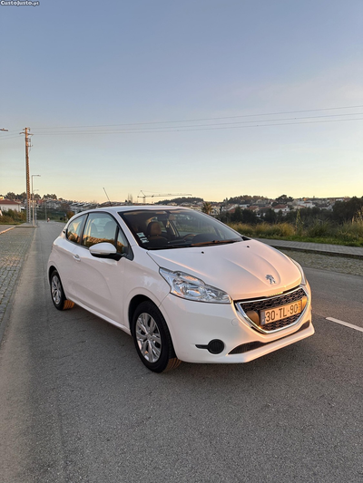 Peugeot 208 1.0 VTi