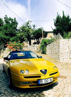 Alfa Romeo Spider 916