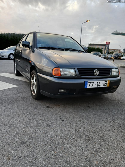 VW Polo 1.4 gasolina