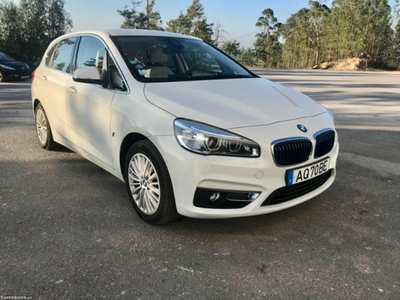 BMW 225 Active Tourer 225Xe- Luxury - Plug-In