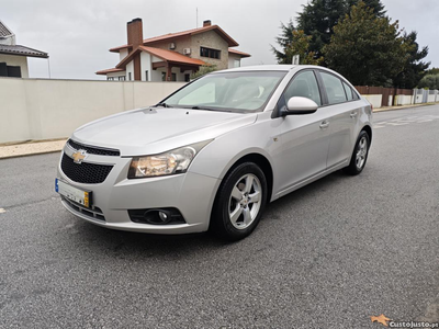 Chevrolet Cruze 1.6i LS