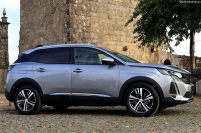 Peugeot 3008 PHEV Allure Pack EAT 8