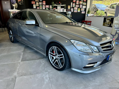 Mercedes-Benz E 250 d Auto