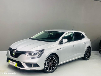 Renault Mégane 1.5 Blue dCi Intens EDC