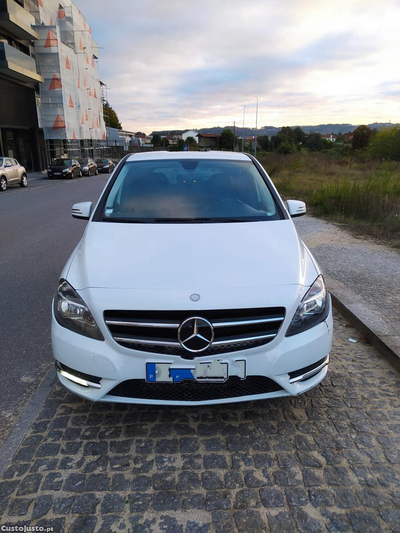 Mercedes-Benz B 180 1.8 CDI caixa automática sport