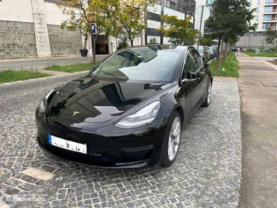 Tesla Model 3 Long-Range Dual Motor AWD