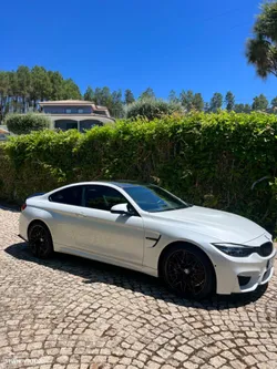 BMW M4 Coupe DKG Competition