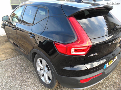 Volvo XC40 1.5 MOMENTUN T3 163CV