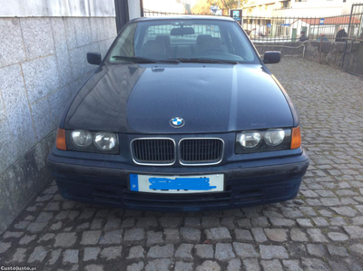 BMW 318 TDS - Mecânica OK / Preço Fixo