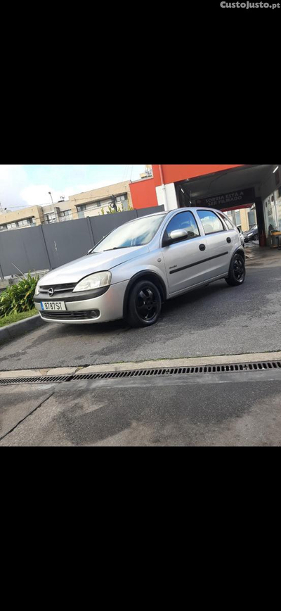 Opel Corsa 1.2 -16 válvulas Comfort