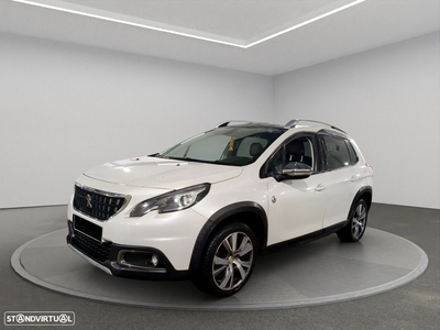 Peugeot 2008 1.2 PureTech Crossway