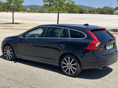 Volvo V60 D4