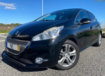 Peugeot 208 1.2 Vti ALLURE