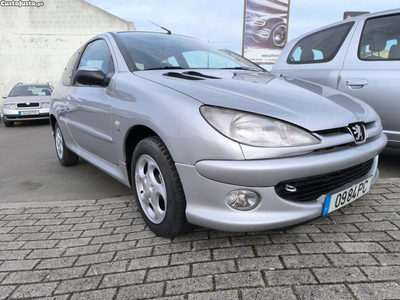 Peugeot 206 (1.4 XS