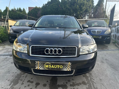 Audi A4 (8E)