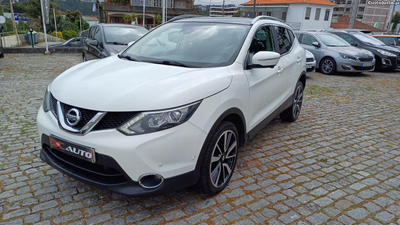 Nissan Qashqai 1.6 dCi Tekna Premium S 4x4i